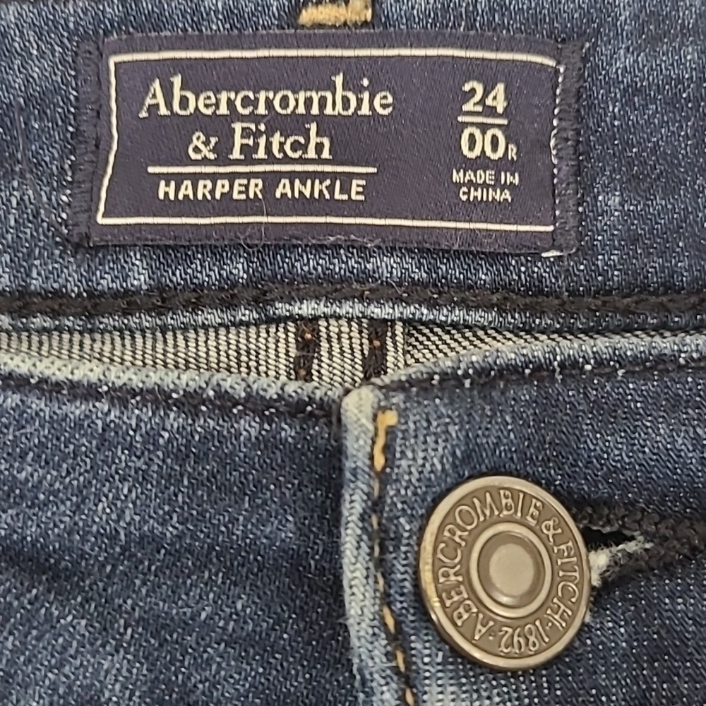 ABERCROMBIE & FITCH Distressed Harper Ankle Jeans, size 24/00 - Picture 7 of 7